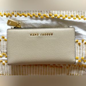 Preloved Marc Jacobs mini wallet.